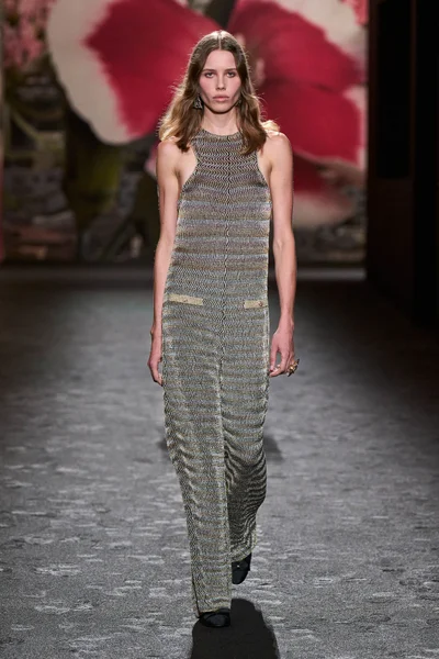 Look 53